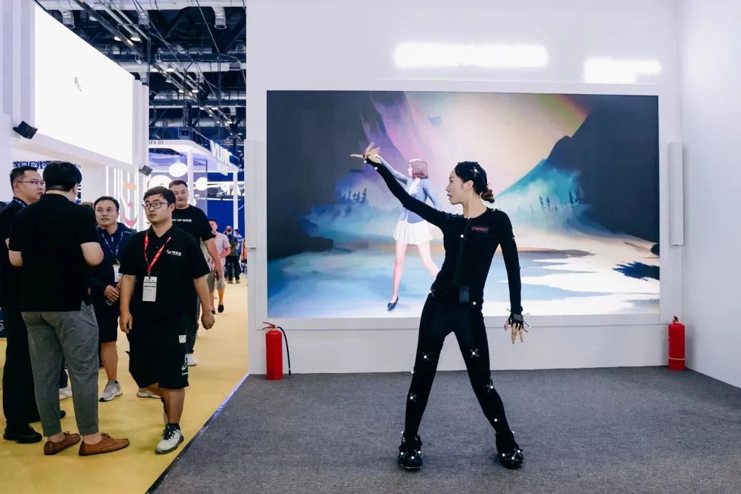 “AI+智能显示”引领未来 bg大游新品InfoComm展大放异彩